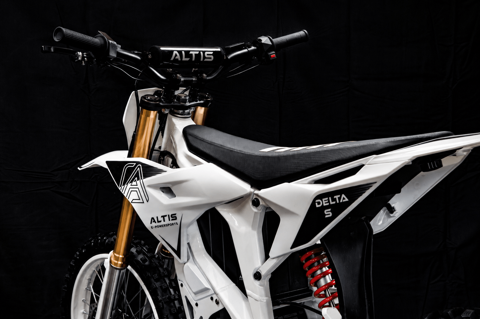 Altis Delta S