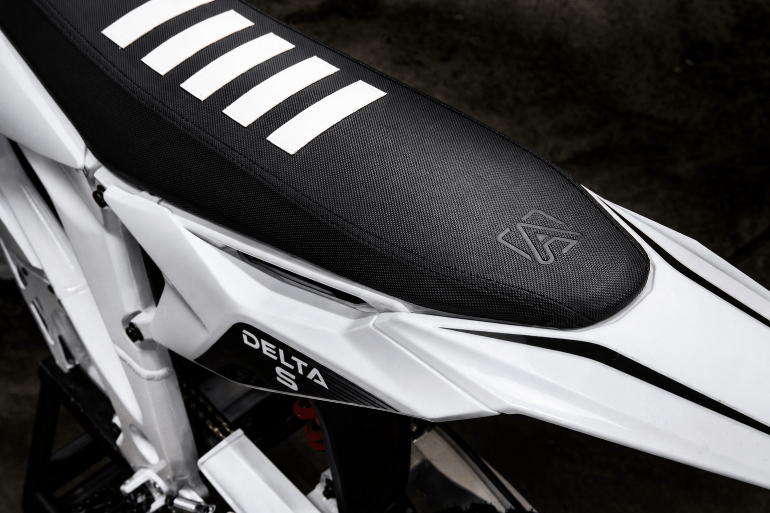 Altis Delta S