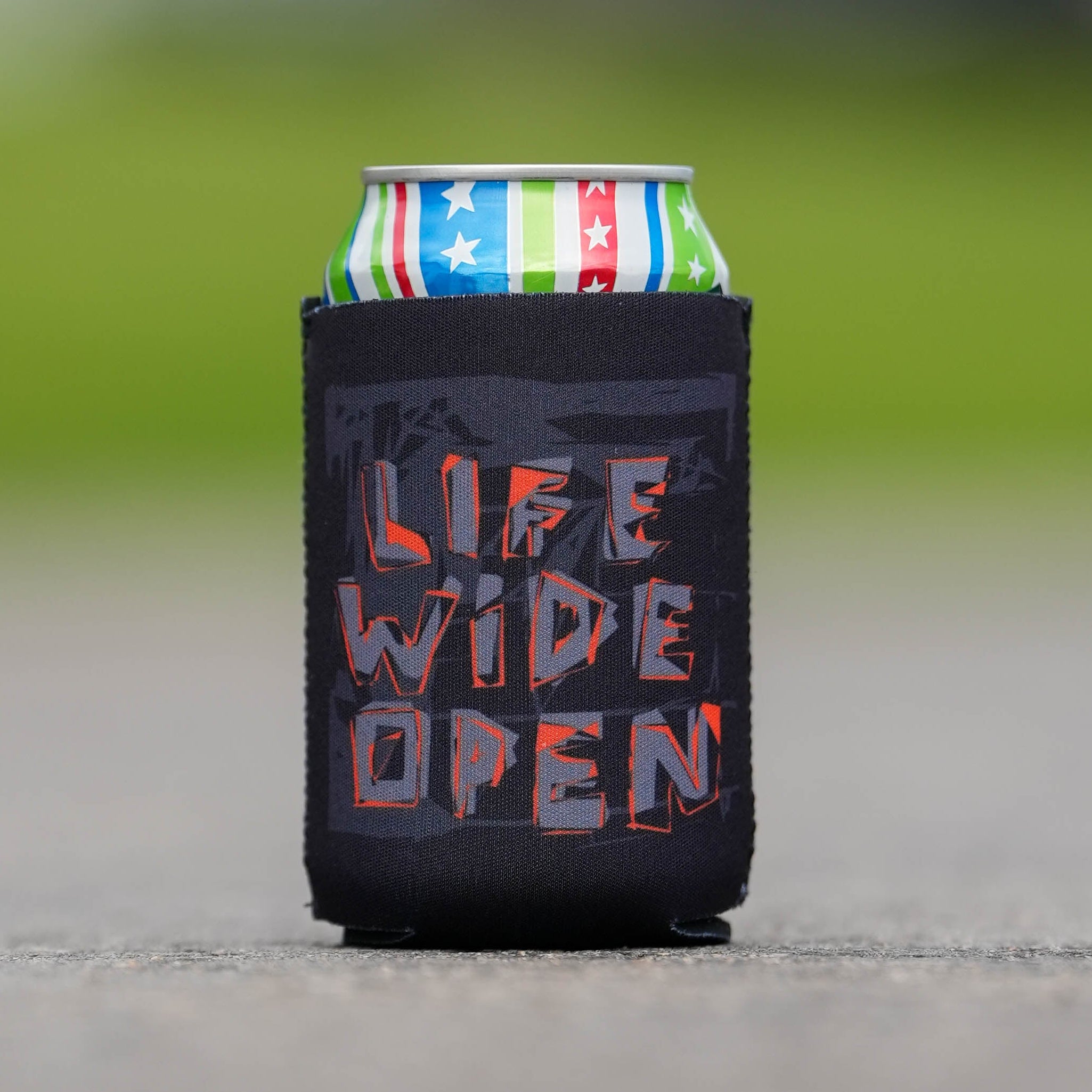 Graphic Scribbles Can Koozie