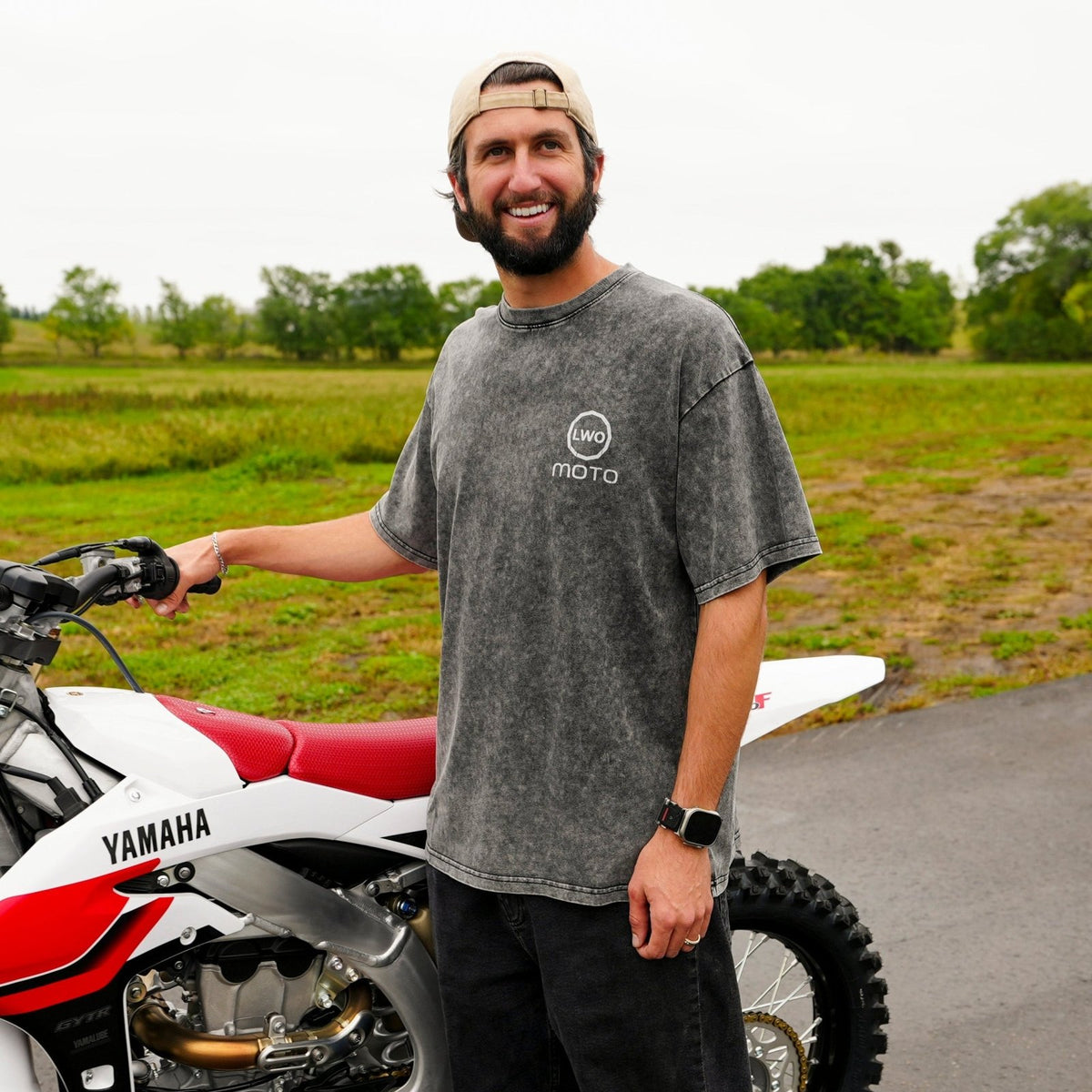 MOTO Mineral Wash Tee