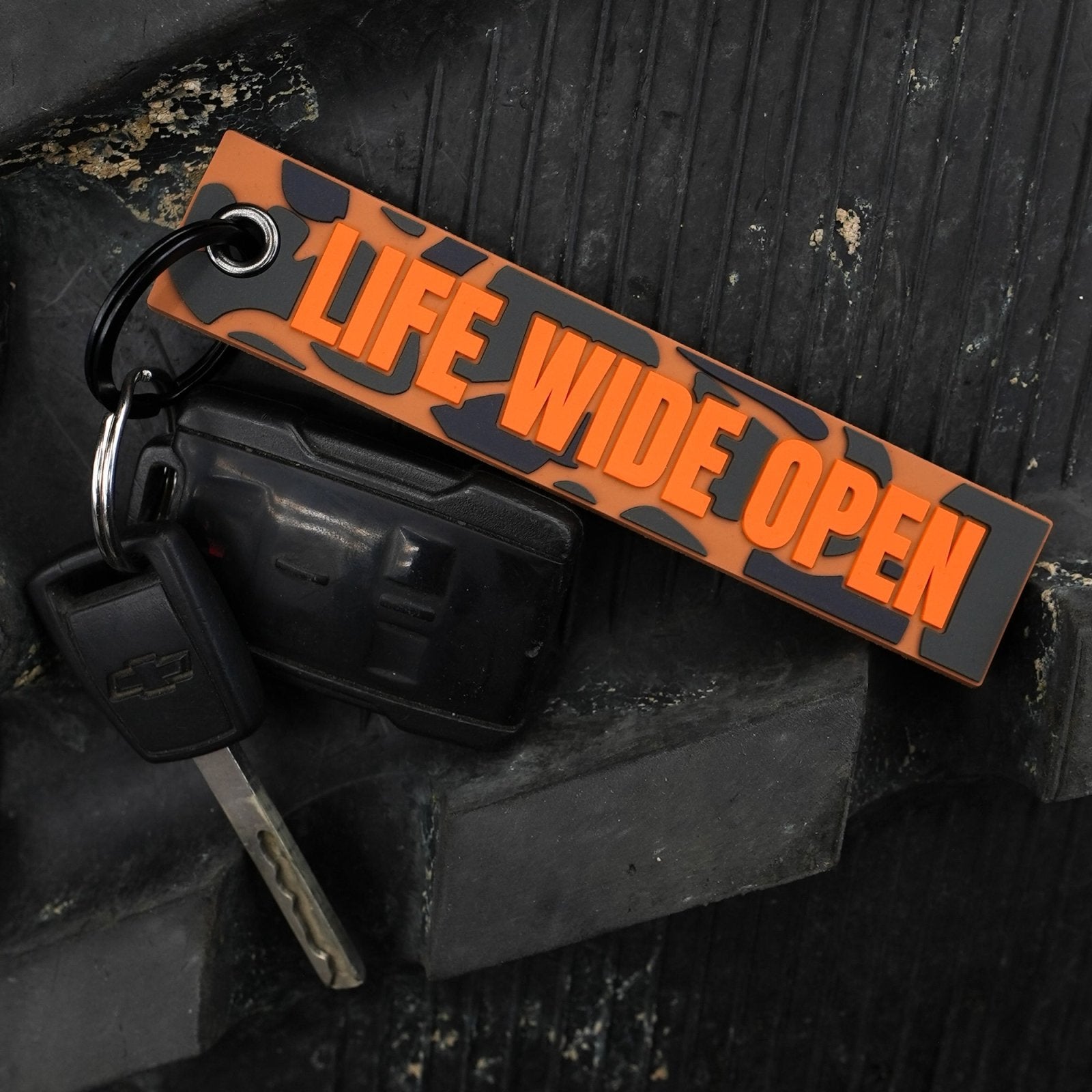 Duck Camo and Orange Rubber Jet Tag