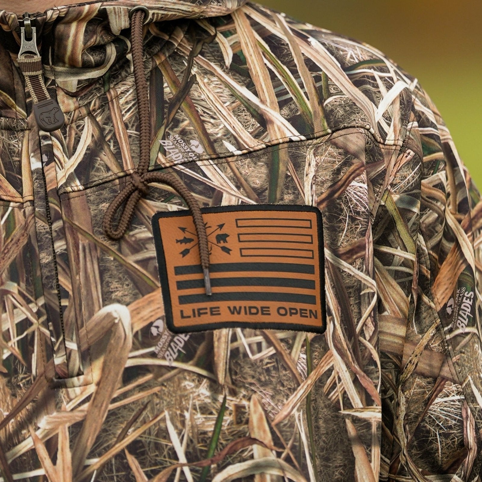 Premium Mossy Oak Reeds 1/4 Zip Hoodie